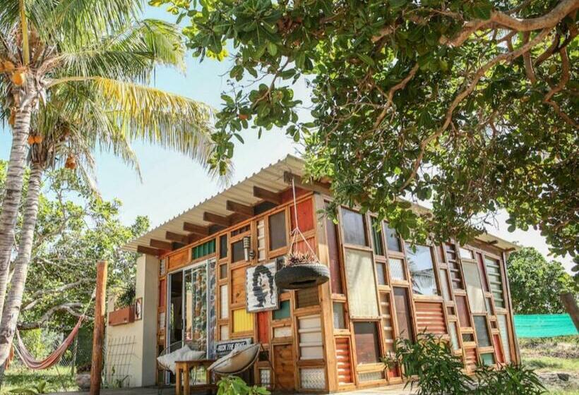 בונגלו סטנדרט עם נוף לגינה, Mozambeat Motel