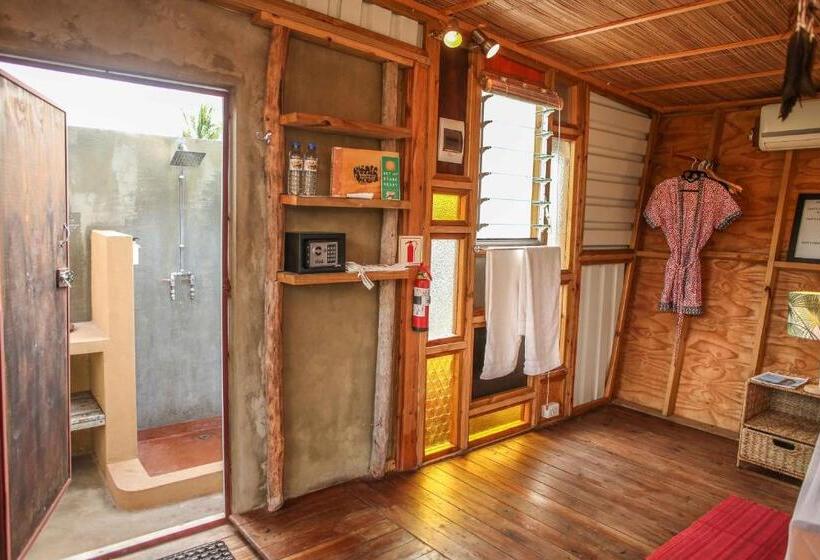 스탠다드 방갈로 정원 전망, Mozambeat Motel