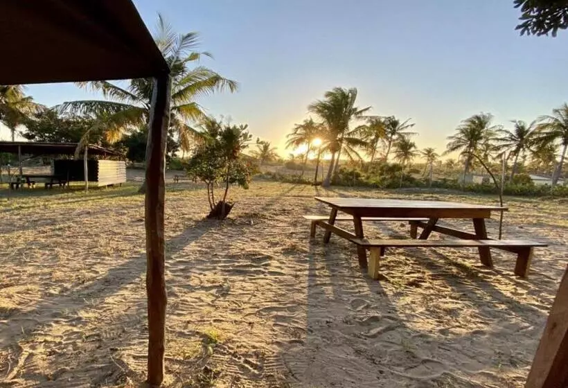 چادر با خدمات رفاهی استاندارد, Mozambeat Motel