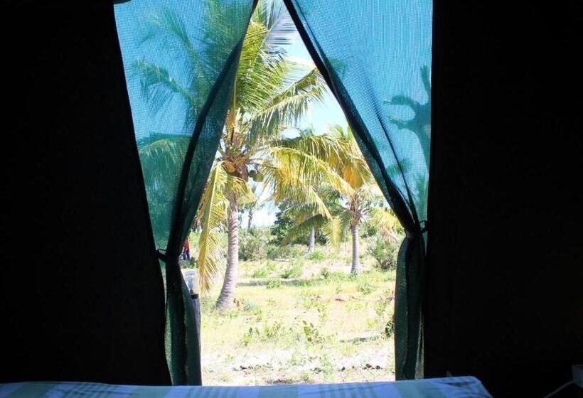 Standard Tent, Mozambeat Motel