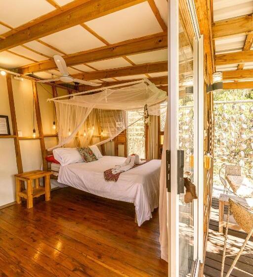 בונגלו סטנדרט עם נוף לגינה, Mozambeat Motel