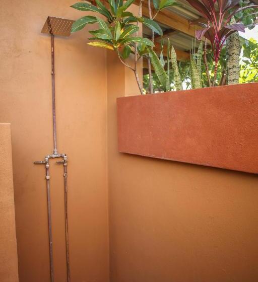 스탠다드 방갈로 정원 전망, Mozambeat Motel