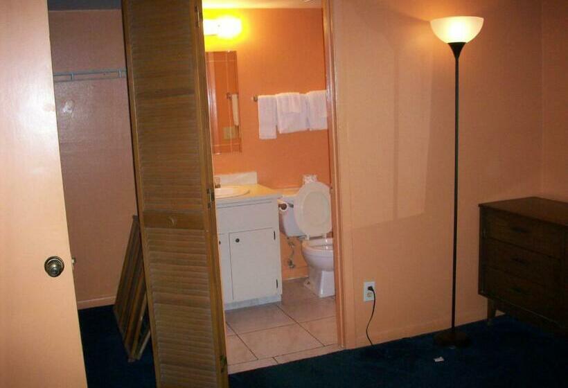 带大床的复式套间, All Suite Motel