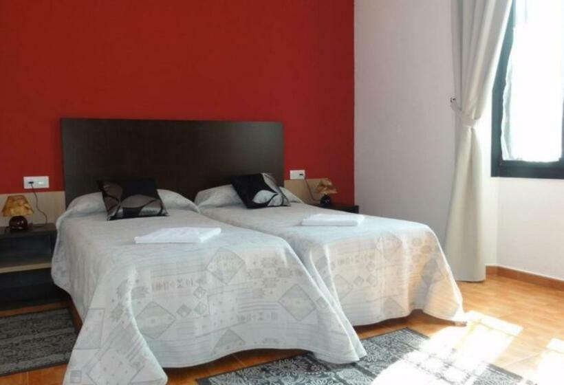 带3个卧室的公寓, Aparthotel Can Gallart