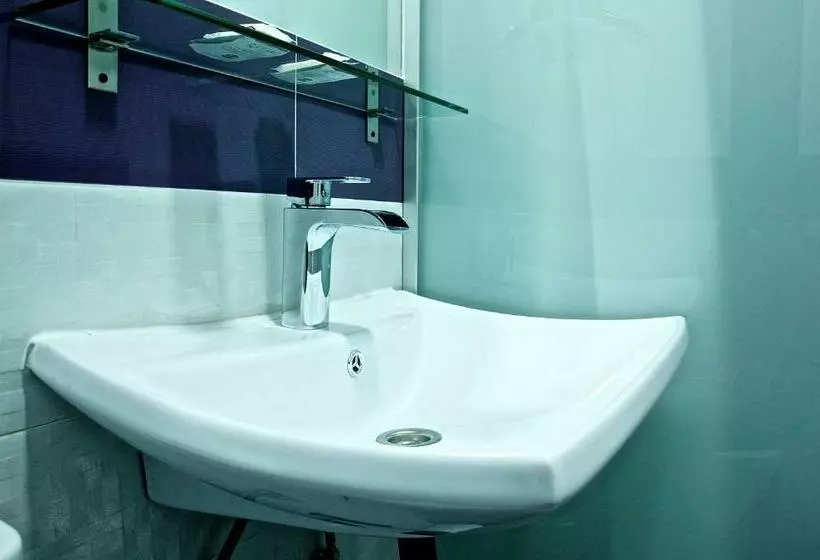 اتاق استاندارد, Hostal Petite Maman