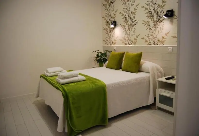 اتاق استاندارد, Hostal Petite Maman