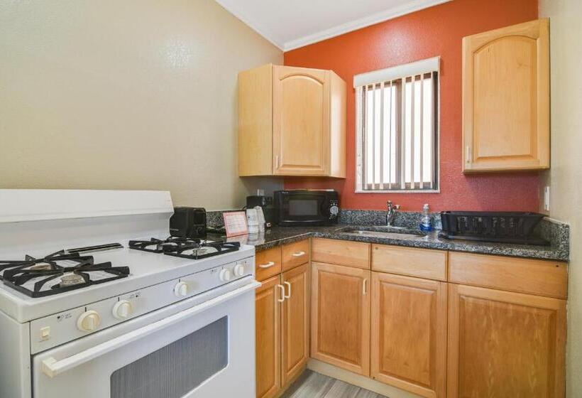 Suite met 2 Slaapkamers, Anthony's On The Beach