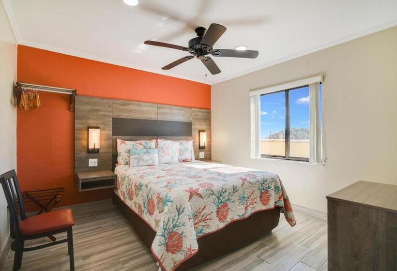 2 Bedrooms Suite Sea View, Anthony's On The Beach