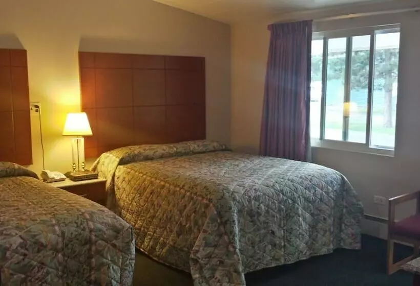２ダブルベッドのスタンダードルーム, Budget Inn Fairport