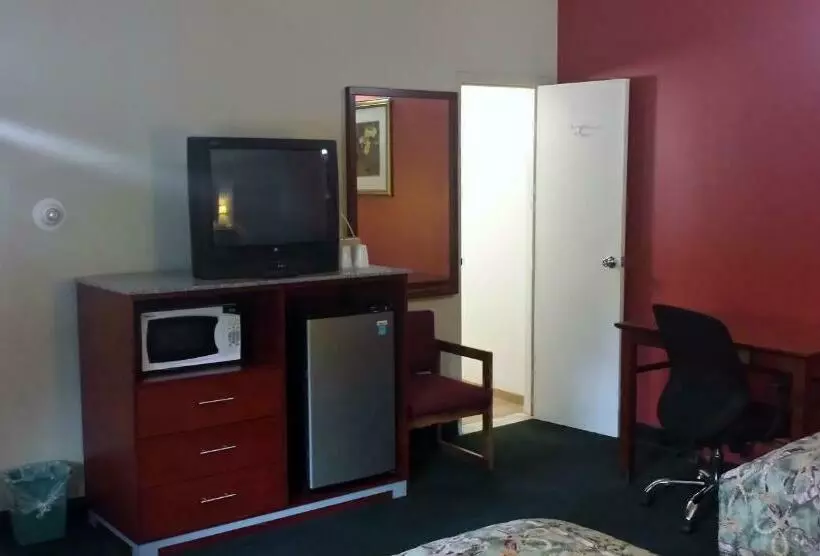 ２ダブルベッドのスタンダードルーム, Budget Inn Fairport