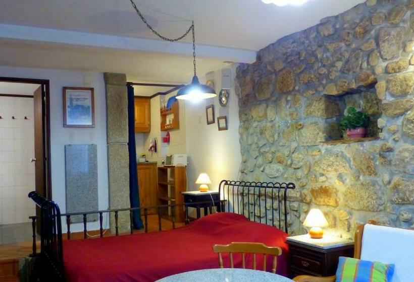 Студия Стандарт, Casas Do Toural