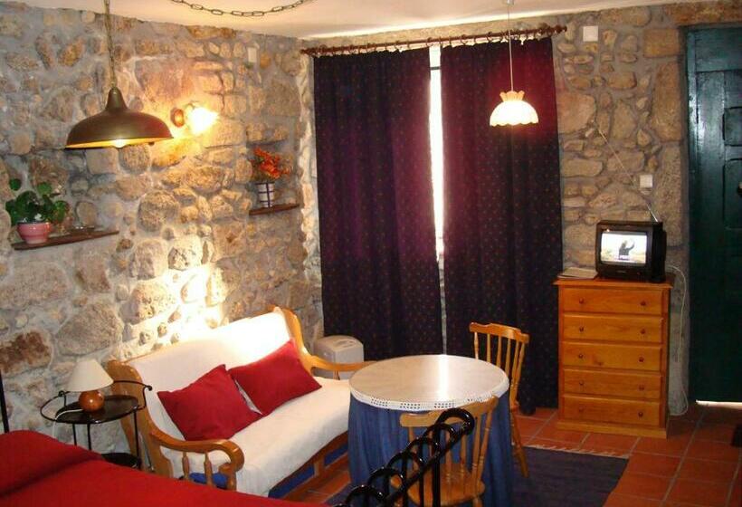 Студия Стандарт, Casas Do Toural