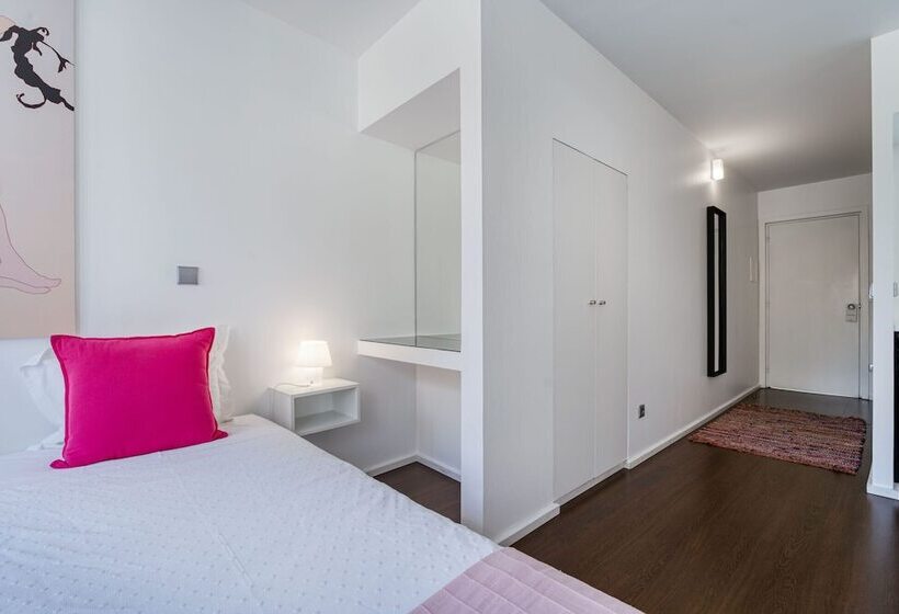 اتاق استاندارد, Fine Arts Studios By Olala Homes