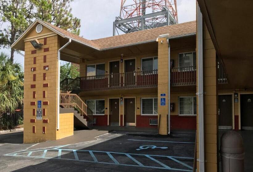 غرفة إقتصادية, Gainesville Lodge