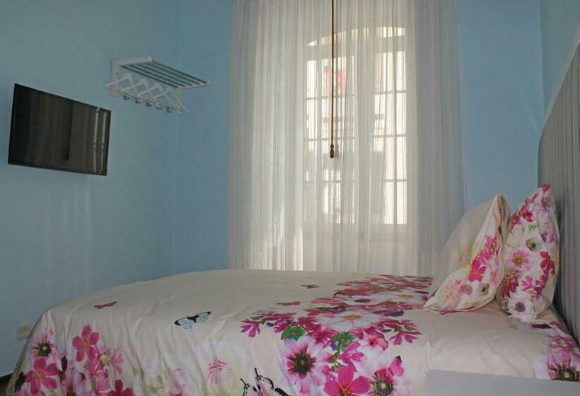 اتاق استاندارد, Grande Oceano Guest House