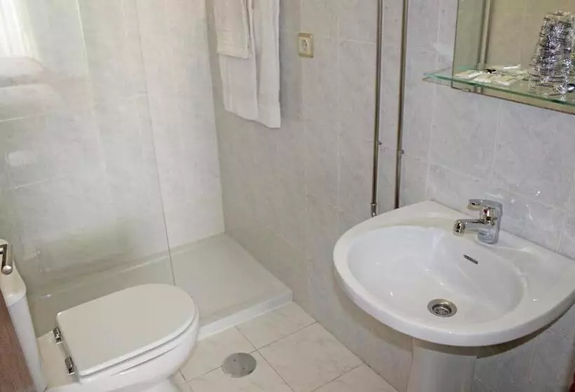 اتاق استاندارد سه نفره, Grande Oceano Guest House