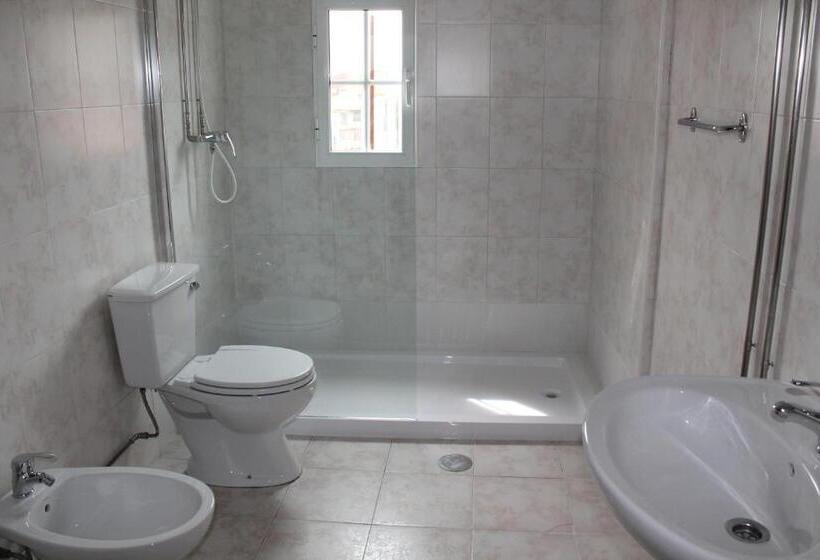 اتاق استاندارد با سرویس بهداشتی مشترک, Grande Oceano Guest House