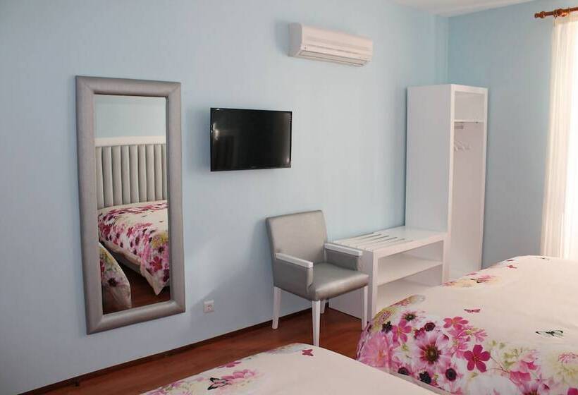 اتاق استاندارد سه نفره, Grande Oceano Guest House