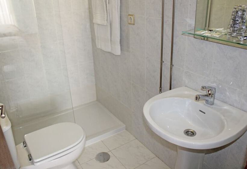 اتاق استاندارد سه نفره, Grande Oceano Guest House