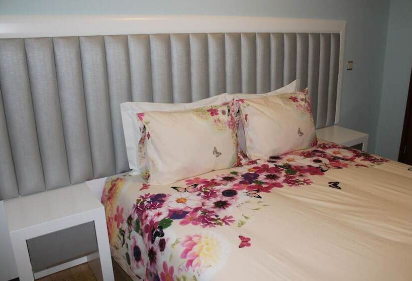 اتاق استاندارد با سرویس بهداشتی مشترک, Grande Oceano Guest House