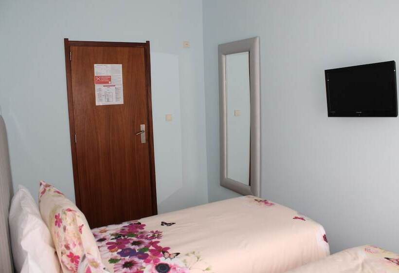 اتاق استاندارد با سرویس بهداشتی مشترک, Grande Oceano Guest House