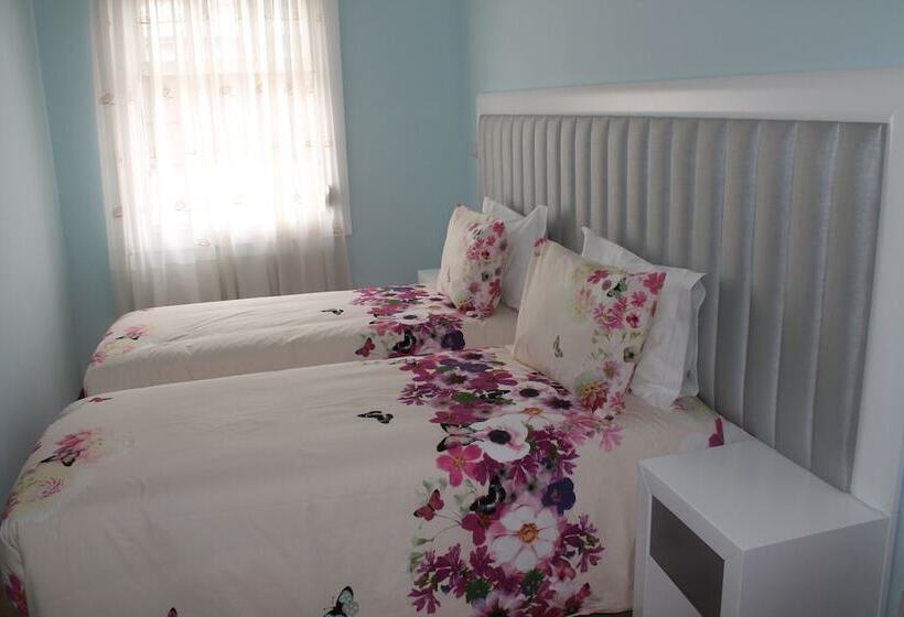 اتاق استاندارد با سرویس بهداشتی مشترک, Grande Oceano Guest House