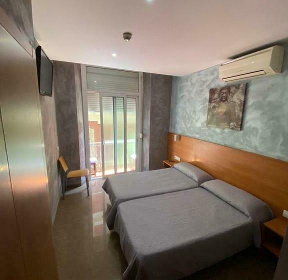 Номер Стандарт, Hostal Drassanes