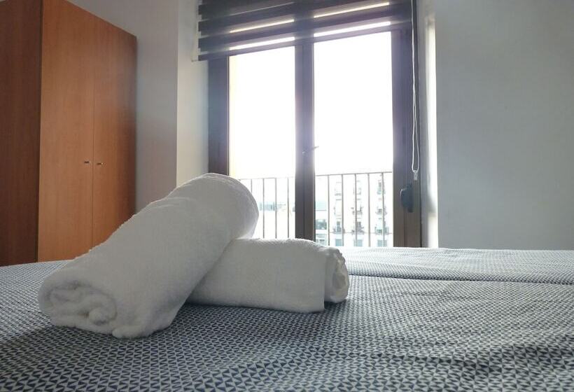 Номер Стандарт, Hostal Drassanes