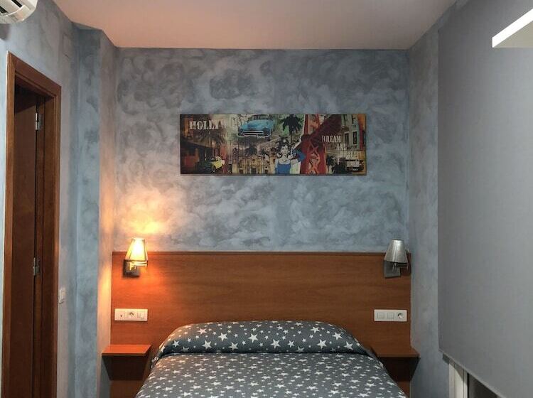 Номер Стандарт, Hostal Drassanes