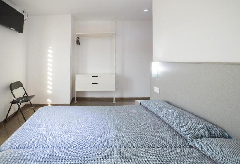 Номер Стандарт Индивидуальный, Hostal Drassanes