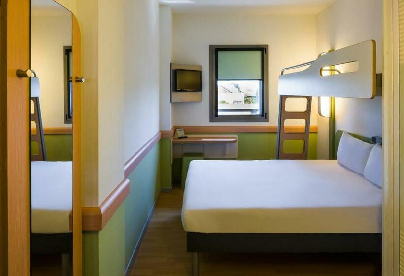 اتاق استاندارد با تخت‌های تاشو, Ibis Budget Sevilla Aeropuerto