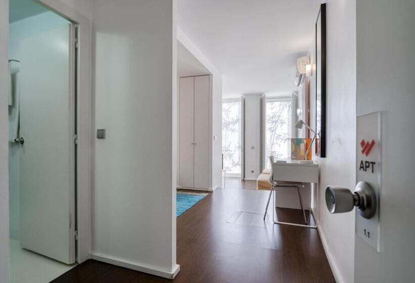 استودیوی استاندارد, Fine Arts Studios By Olala Homes