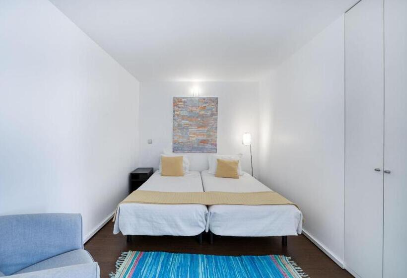 استودیوی استاندارد, Fine Arts Studios By Olala Homes