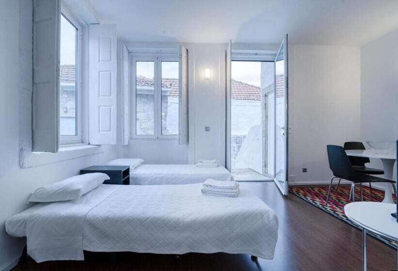 استودیو استاندارد با بالکن, Fine Arts Studios By Olala Homes