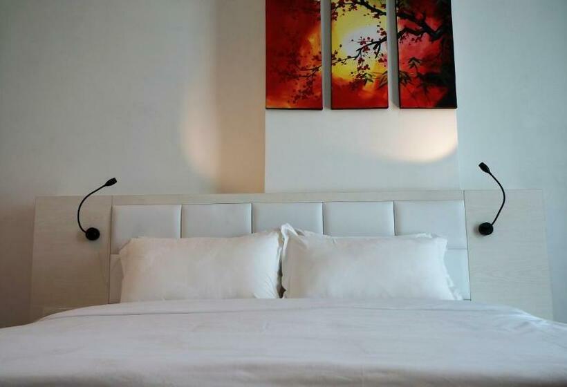 キングサイズベッドのデラックスルーム, Pine Garden