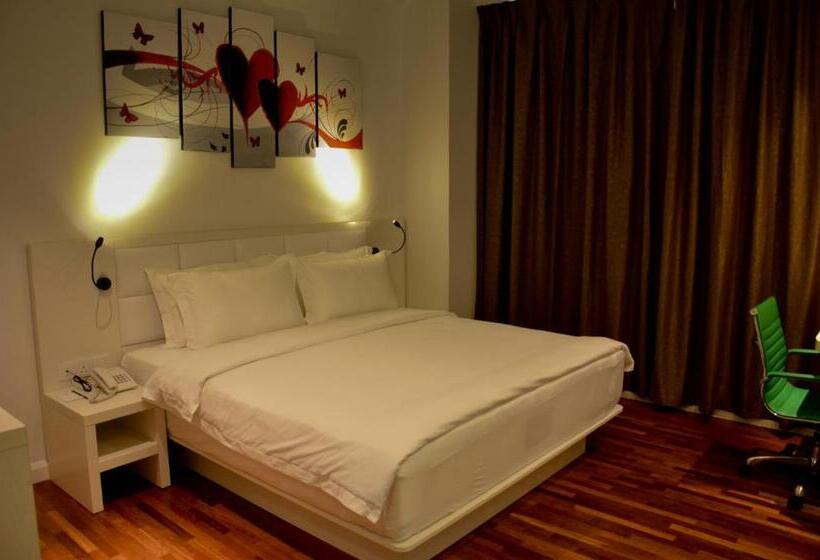 キングサイズベッドのデラックスルーム, Pine Garden