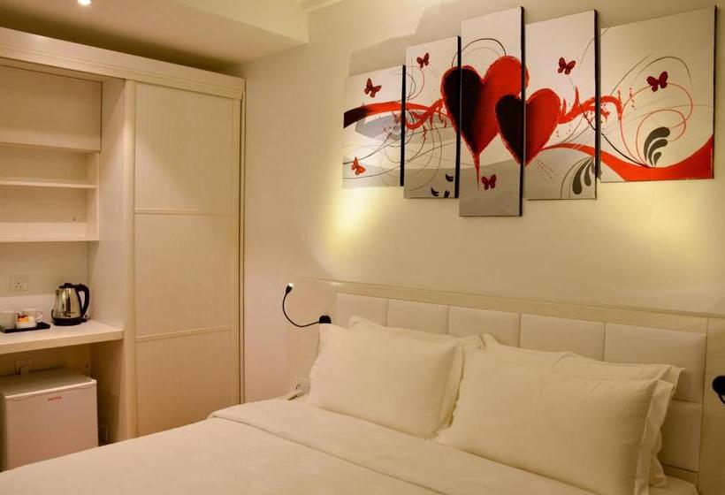 キングサイズベッドのデラックスルーム, Pine Garden