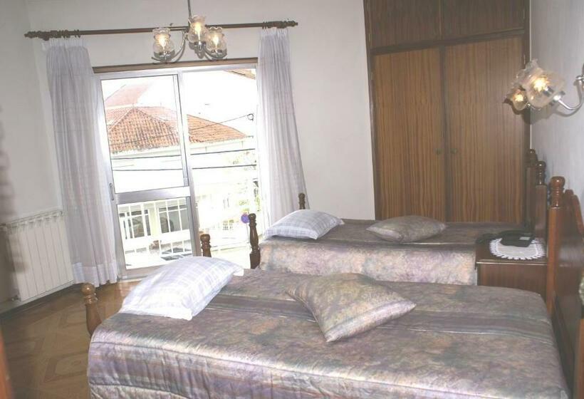 חדר סטנדרט לשלושה, Primavera