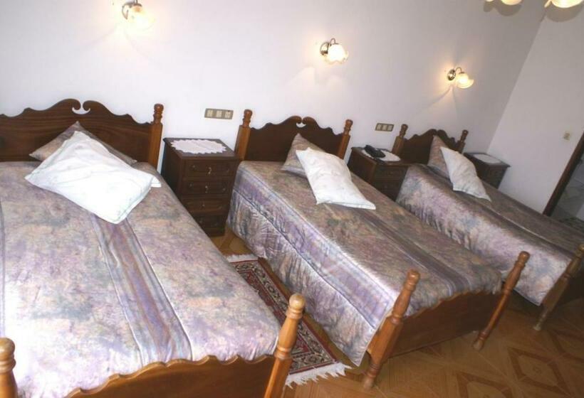 חדר סטנדרט לשלושה, Primavera