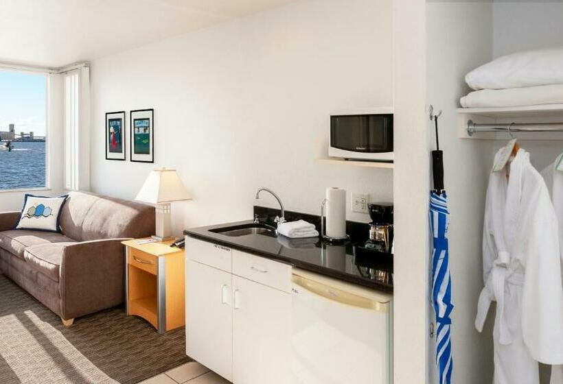 סוויטת אקזקיוטיב עם נוף, South Pier Inn