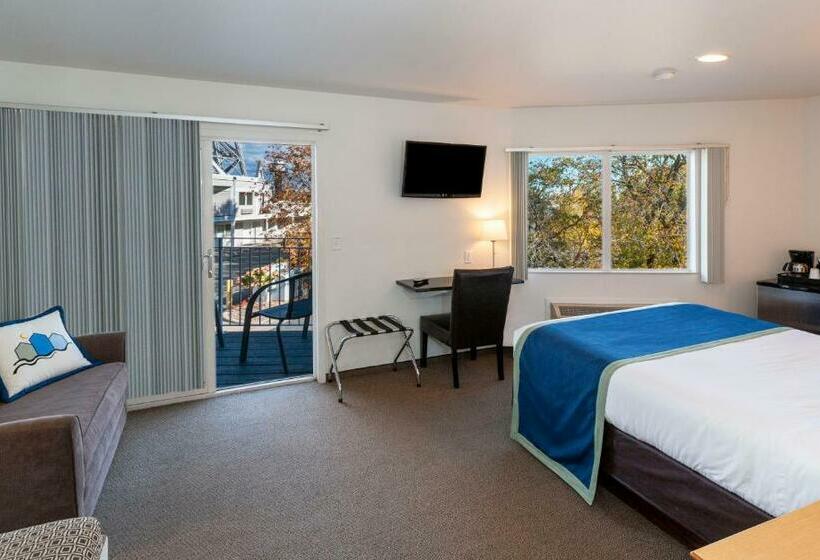 Quarto Estandar com Sacada, South Pier Inn