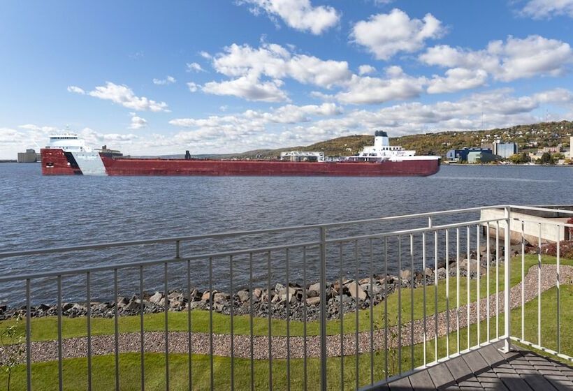 סוויטת ג'וניור מותאמת לאדם עם מוגבלויות, South Pier Inn