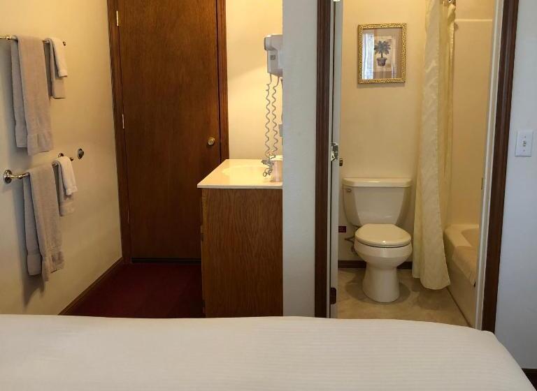 חדר סטנדרט, The Landmark Inn