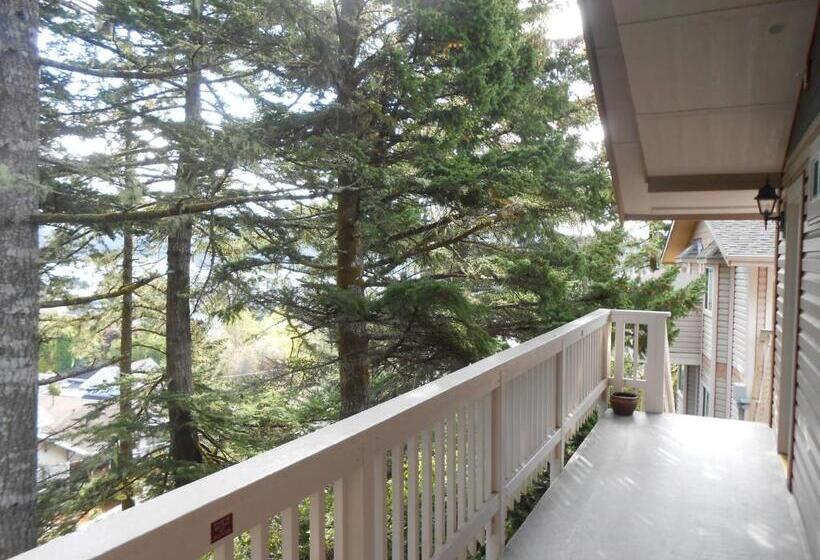 חדר סטנדרט עם ג'קוזי, The Landmark Inn