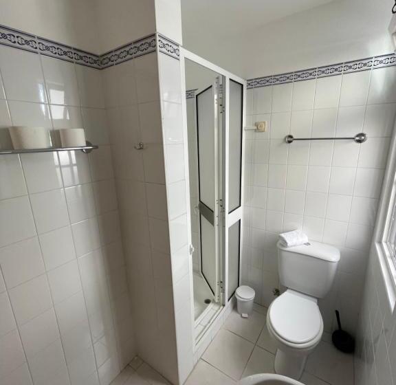 غرفة قياسية إطلالة جانبية علي البحر, Valhalla Panorama   The Old Residencial Pina