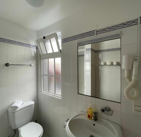 غرفة قياسية إطلالة جانبية علي البحر, Valhalla Panorama   The Old Residencial Pina