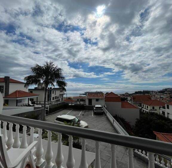 غرفة قياسية مطلّة علي البحر, Valhalla Panorama   The Old Residencial Pina