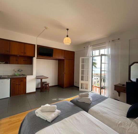 غرفة قياسية مطلّة علي البحر, Valhalla Panorama   The Old Residencial Pina