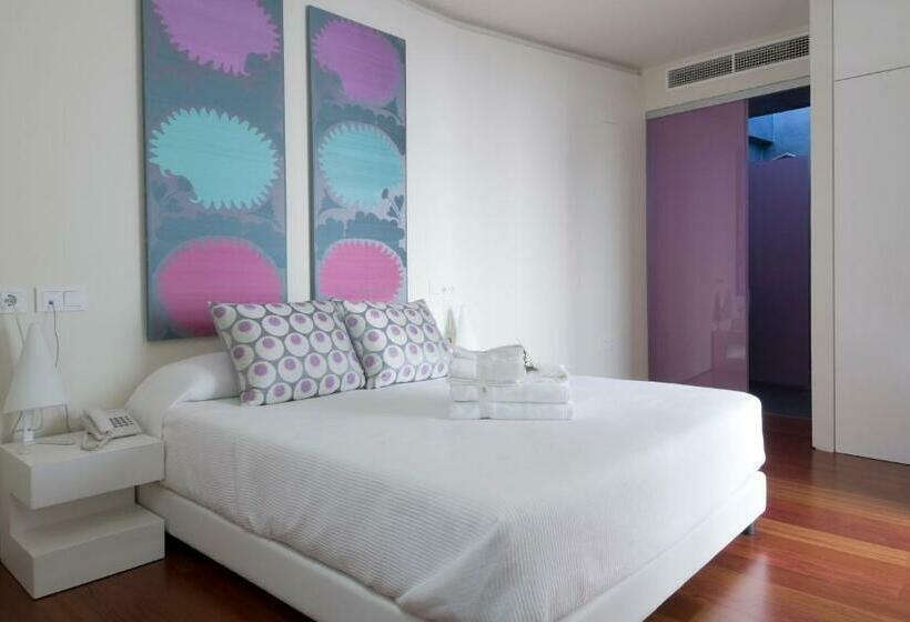 Camera Standard, Viento10