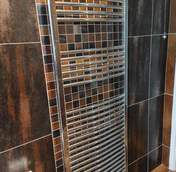 غرفة قياسية, Bracken Lodge